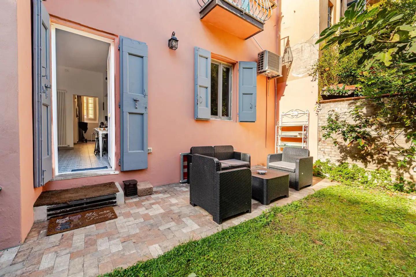 Oasis In The Centre Of Bologna Apartment Luaran gambar